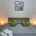 Maison Silvia * Napels